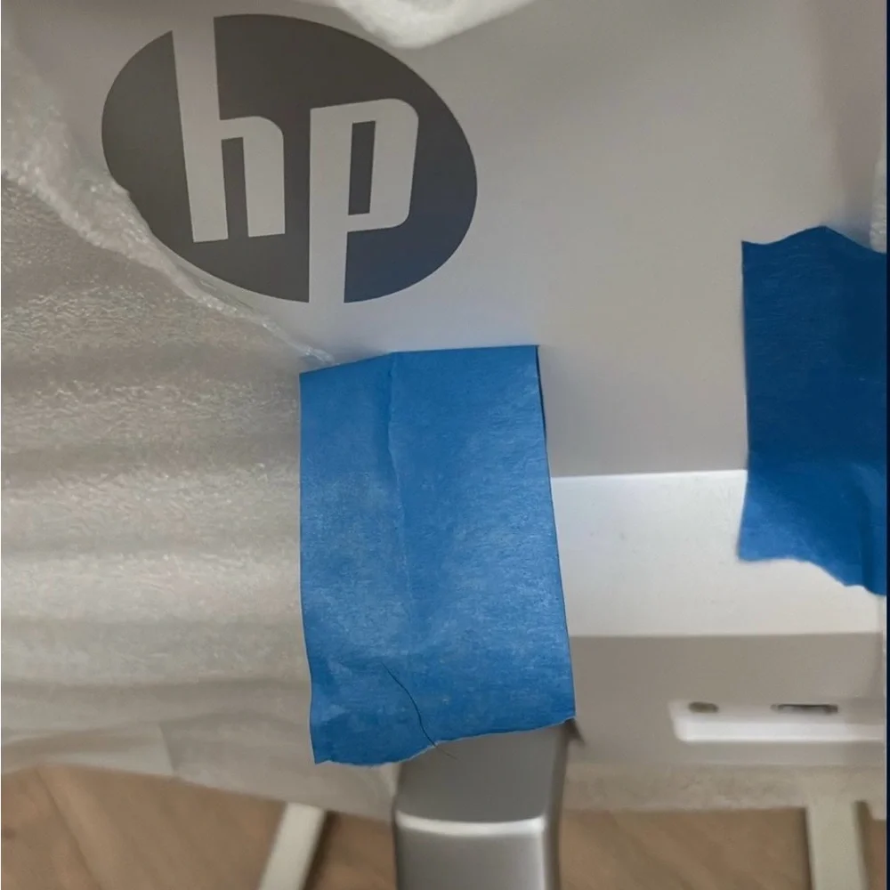 WHITE HP Monitor with HDMI and VGA Ports